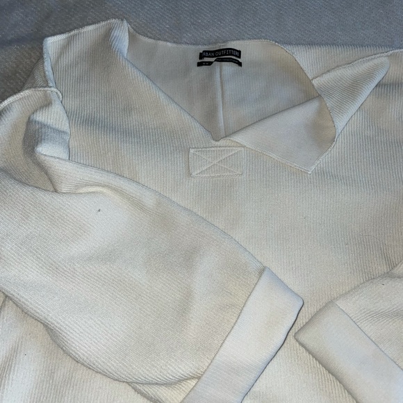 Sweatshirt with wide sleeves - Picture 2 of 2